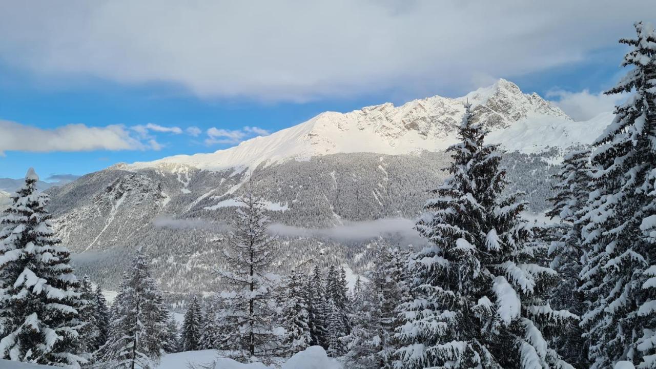 Chalet Wulli In Der Naehe Der Skianlagen Savognin Luaran gambar